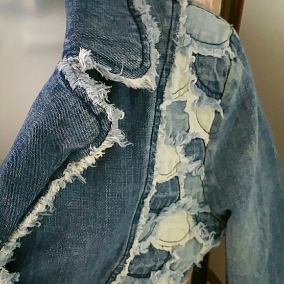 Detailed levi material jacket - Picture 2 of 4